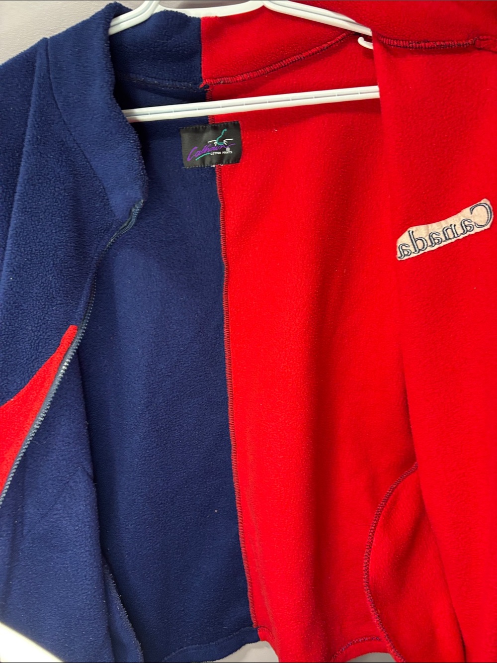 Vintage Canada Soft Fleece Red & Navy Vest XL Unisex - Picture 5 of 5